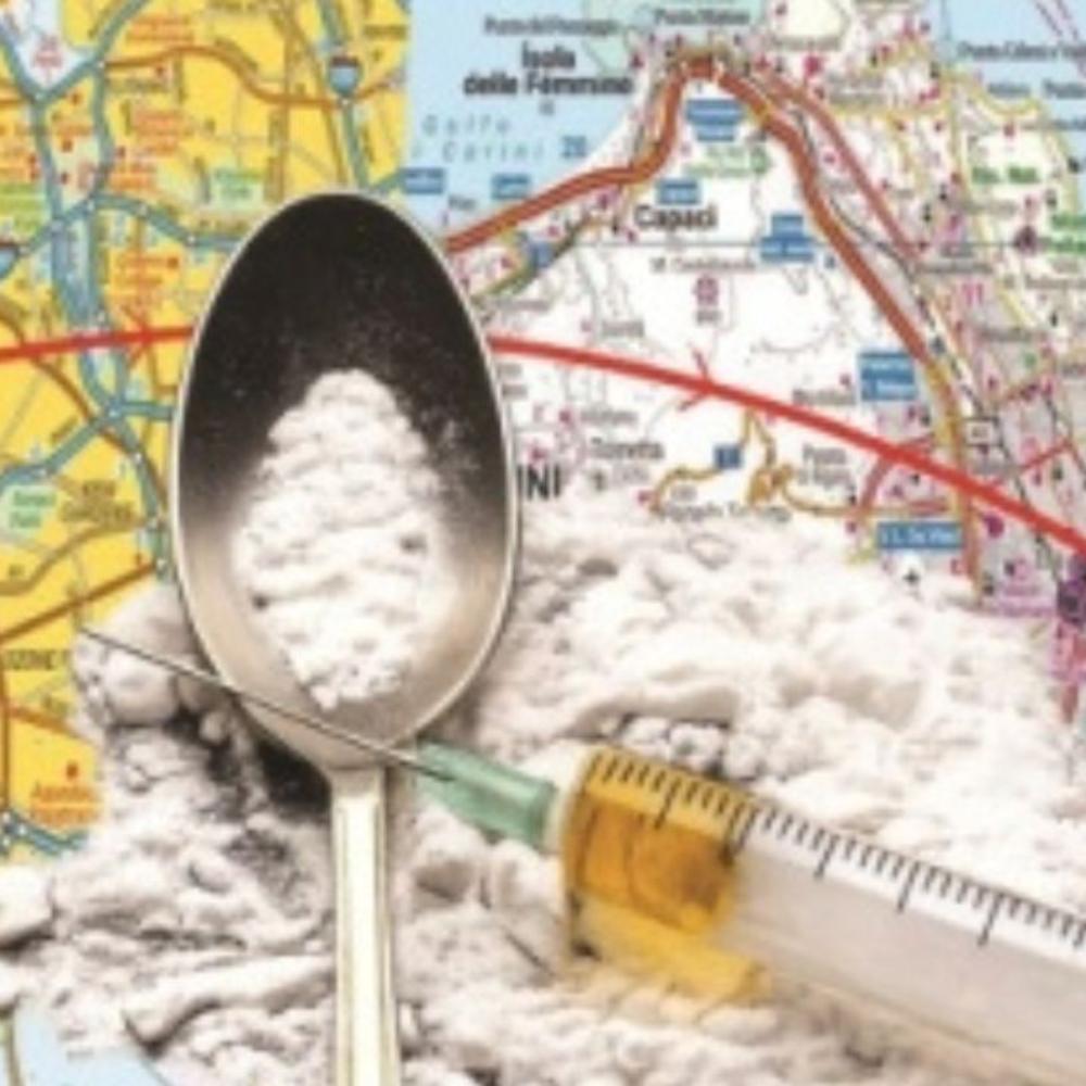 Il virus dell&rsquo;eroina: da Lucky Luciano alle stragi di mafia