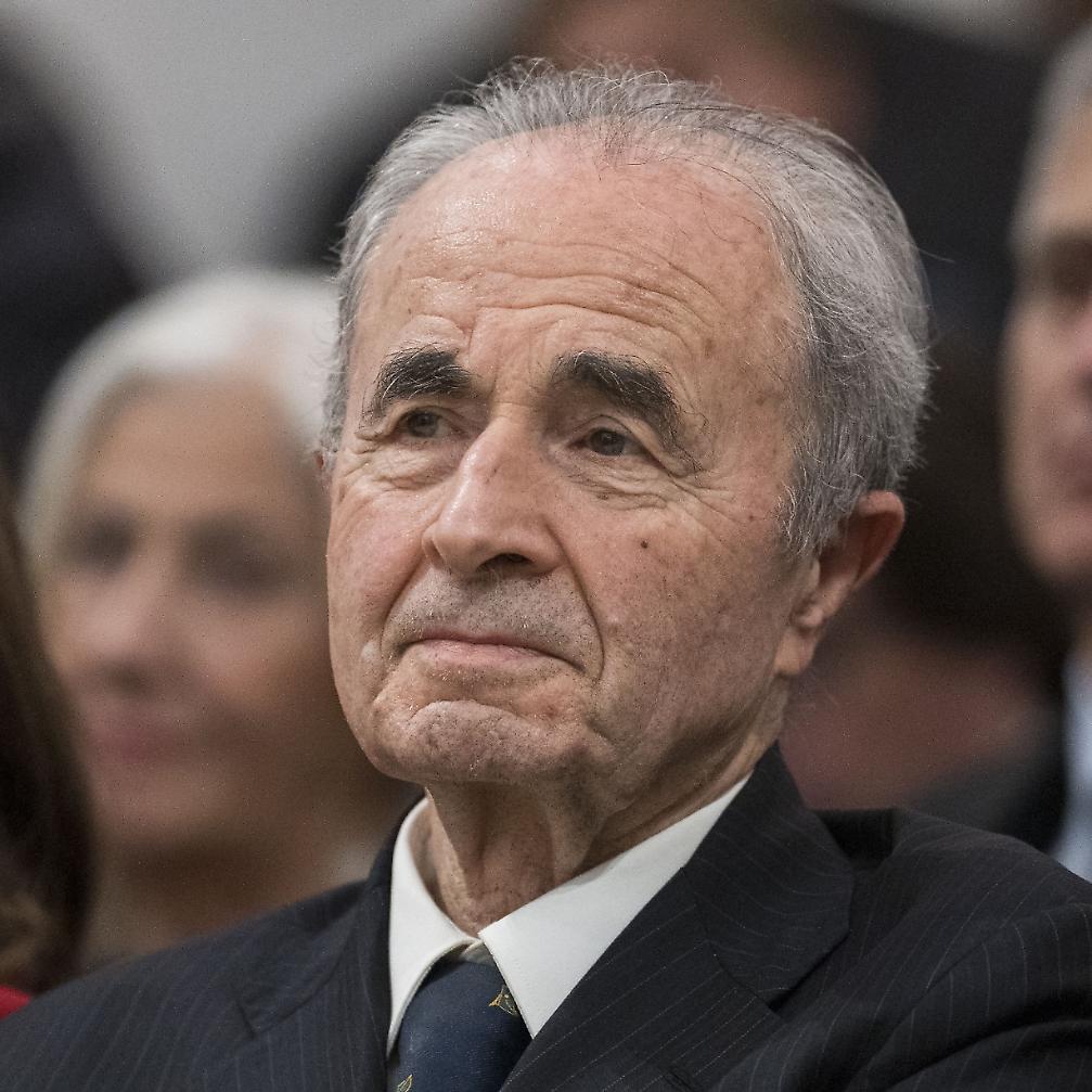 L&rsquo;affondo di Parisi, gi&agrave; ministro di Prodi: &laquo;Voto S&igrave;, la giustizia ora sia garantista&raquo;