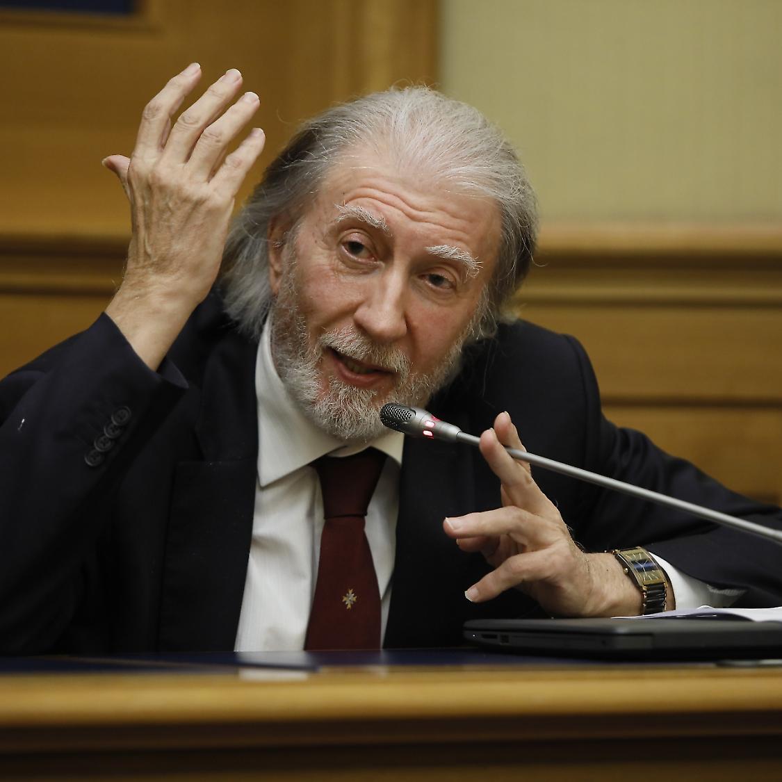 M5S attacca Nordio: &laquo;Indecente endorsement per cacciare Scarpinato e De Raho&raquo;