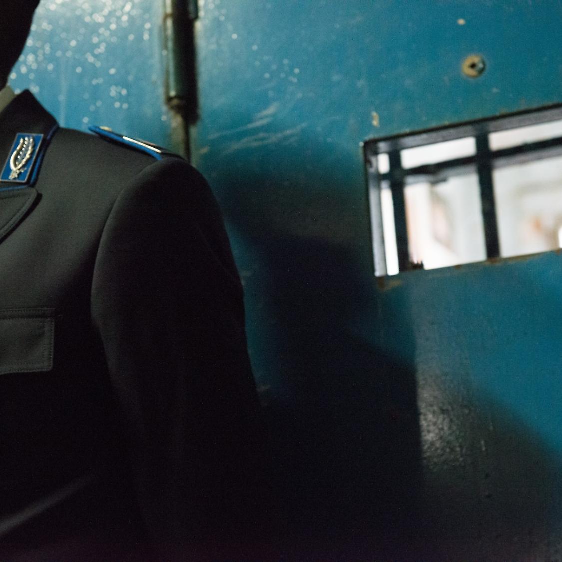 Casal del Marmo, dieci agenti indagati per torture e violenze sui minori