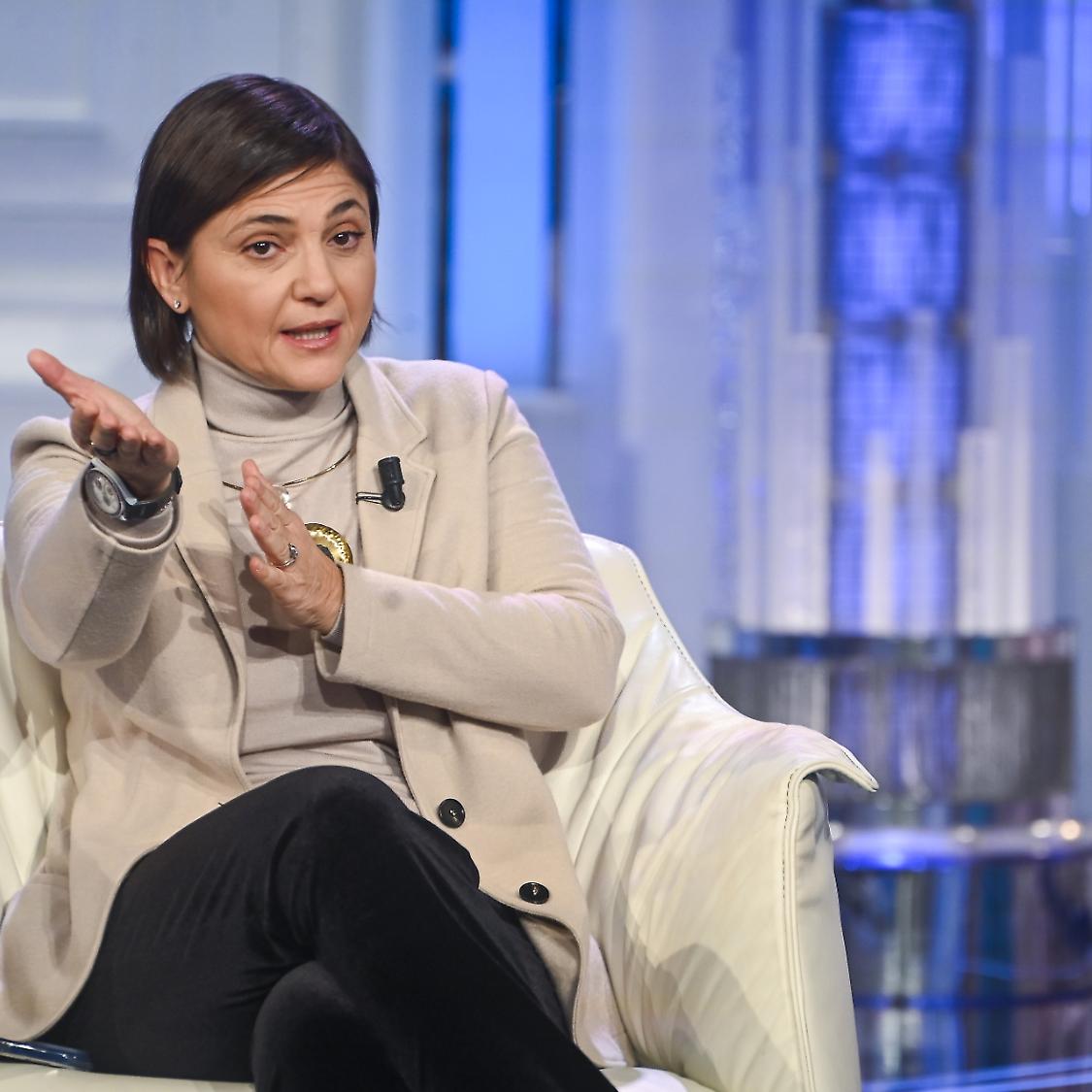 Serracchiani: &laquo;Sbagliati metodo e merito: perci&ograve; dico No alla riforma&raquo;