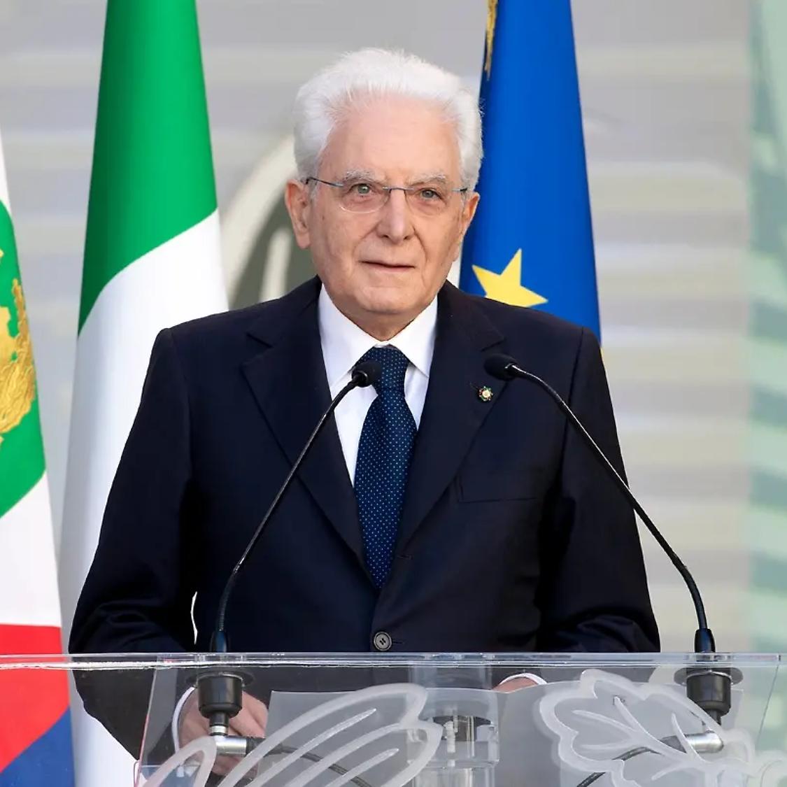 La Repubblica e la Costituzione: le due comete del presidente Mattarella