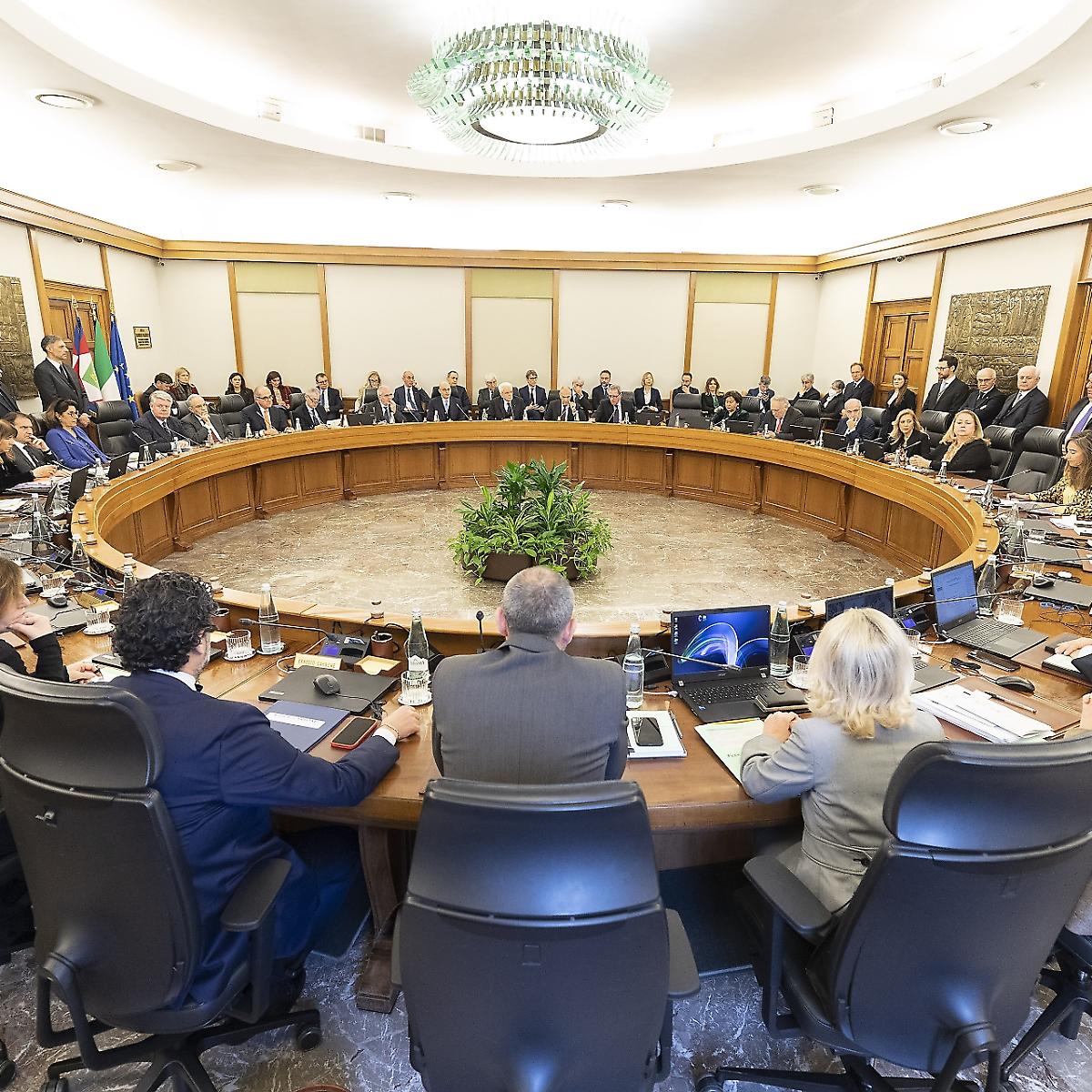 Csm, raffica di nomine: Falvo a Potenza e Balsamo a Palermo