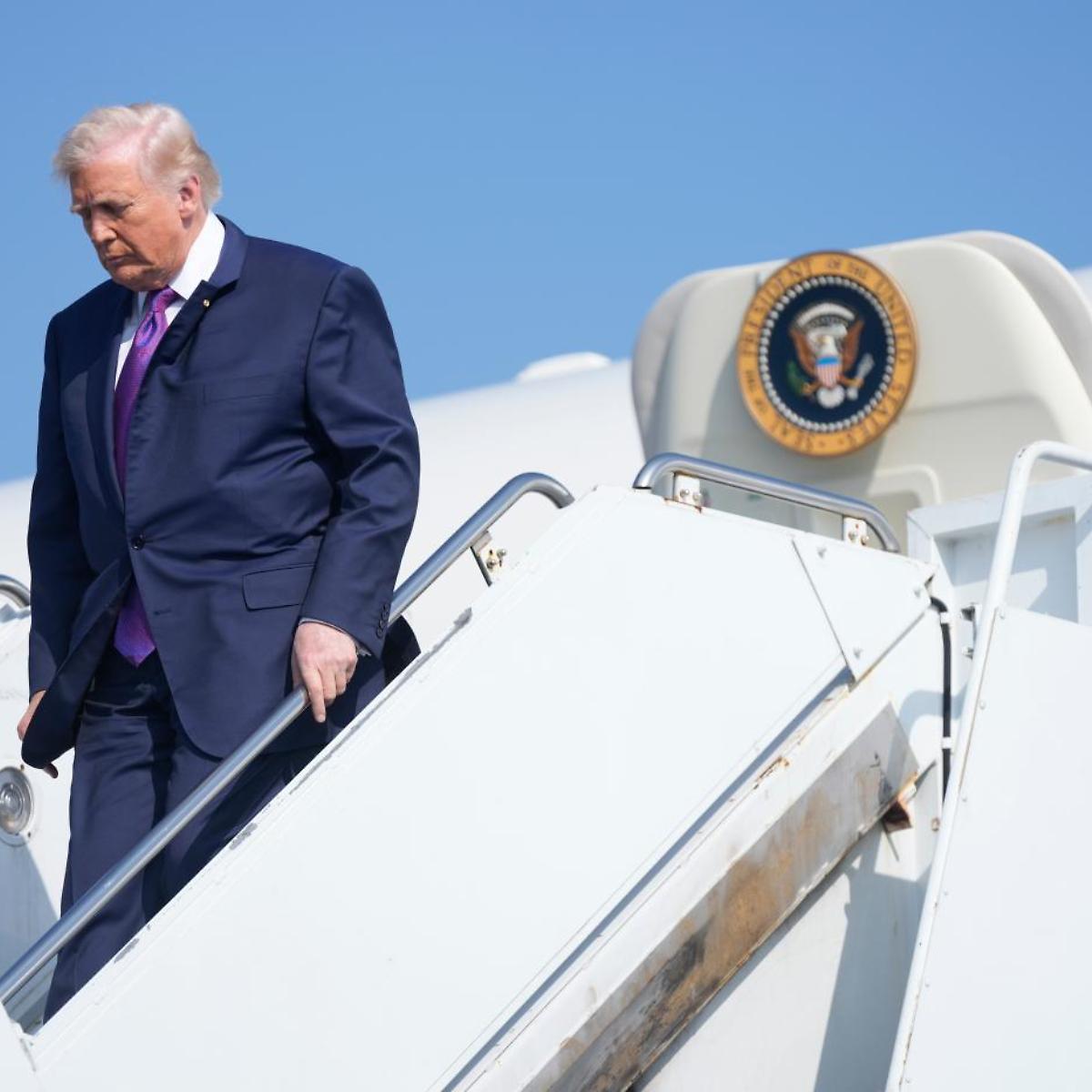 La Corte Suprema boccia i dazi di Trump: "Non ha il potere di imporli". Lui: "Una vergogna