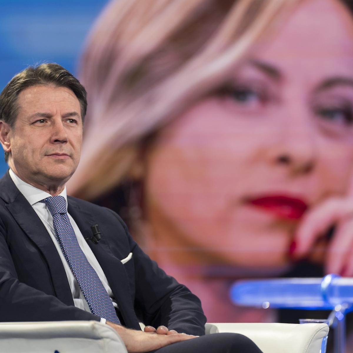 Conte attacca Meloni: &laquo;La riforma giustizia tutela solo la politica&raquo;