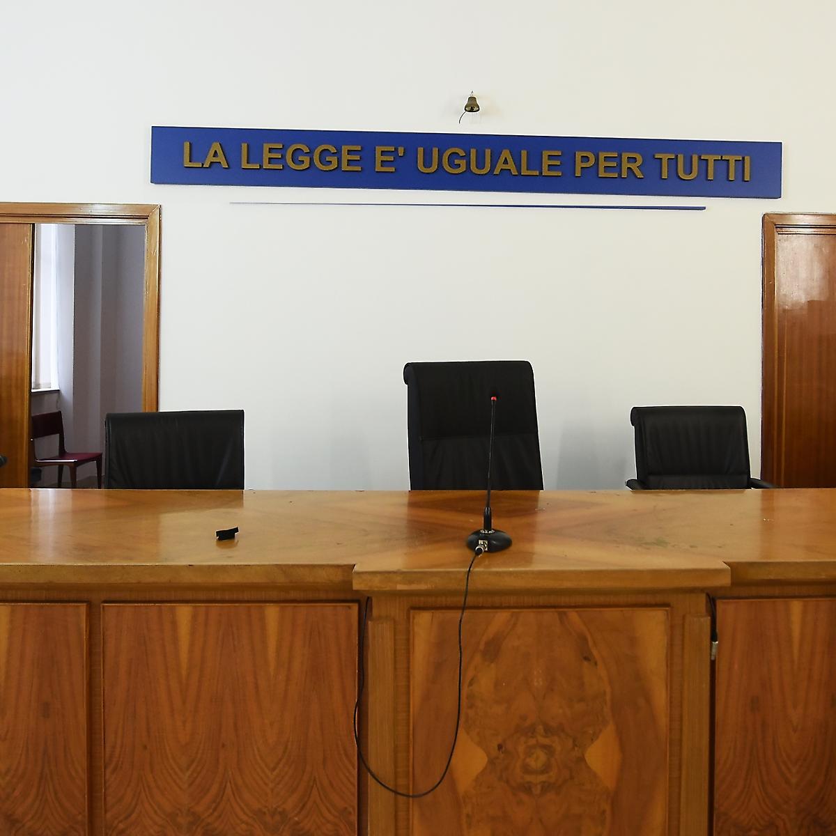 Le femministe per il No e la favola delle carriere separate che indebolirebbero la tutela delle donne