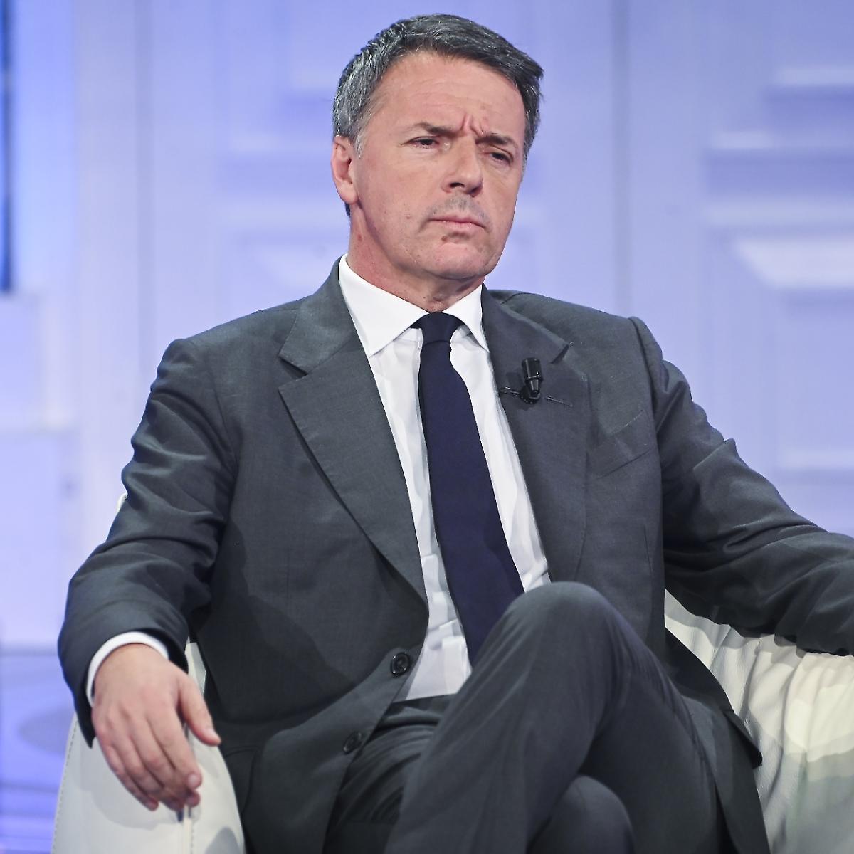 Renzi attacca il governo su accise e giustizia, Meloni marca la distanza da lui