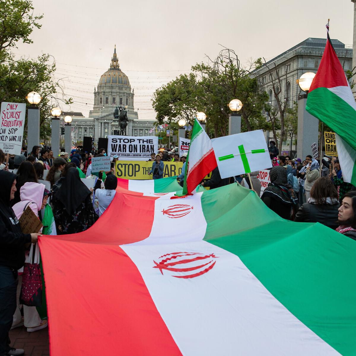 Trump valuta ritorsioni nella Nato mentre Riad e Teheran riaprono il dialogo