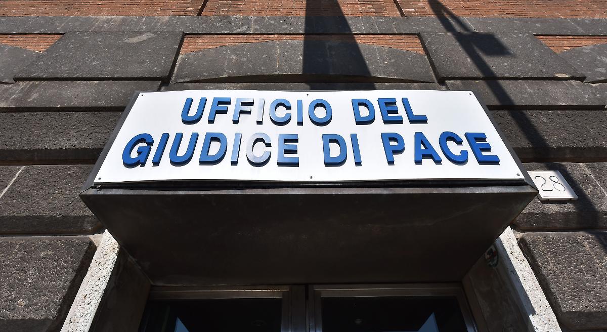 Giudici di pace, l&rsquo;Organismo congressuale forense denuncia ritardi fino al 2032: &laquo;Gli uffici sono in crisi&raquo;