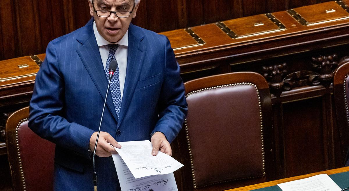 Sicurezza senza "unit&agrave;". Piantedosi in Aula dopo in fatti di Torino