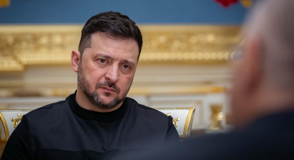 Zelensky al Financial Times: &laquo;Siamo all&rsquo;inizio della fine, ma Putin sta giocando&raquo;