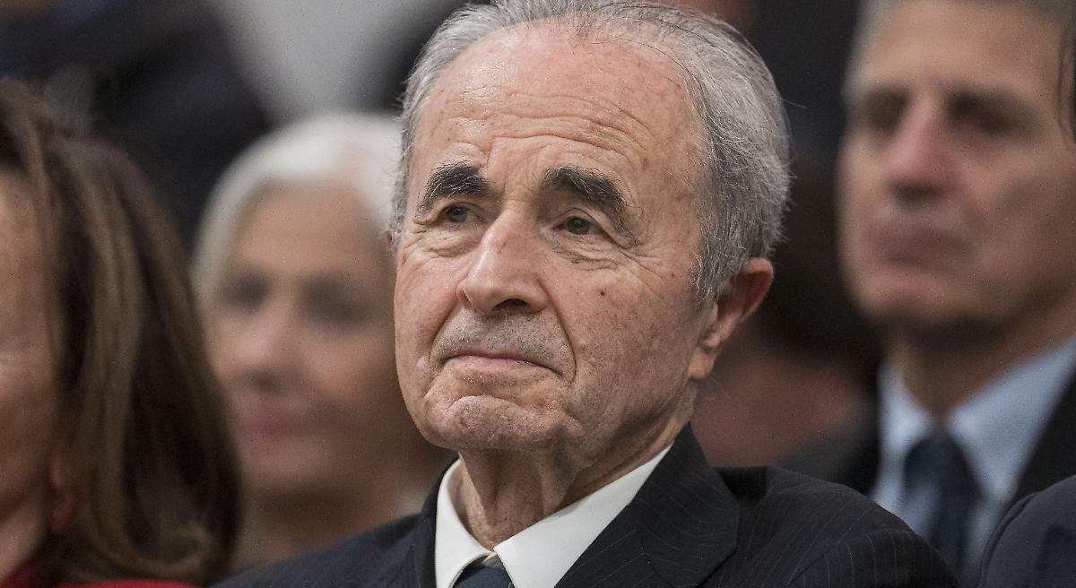 L&rsquo;affondo di Parisi, gi&agrave; ministro di Prodi: &laquo;Voto S&igrave;, la giustizia ora sia garantista&raquo;