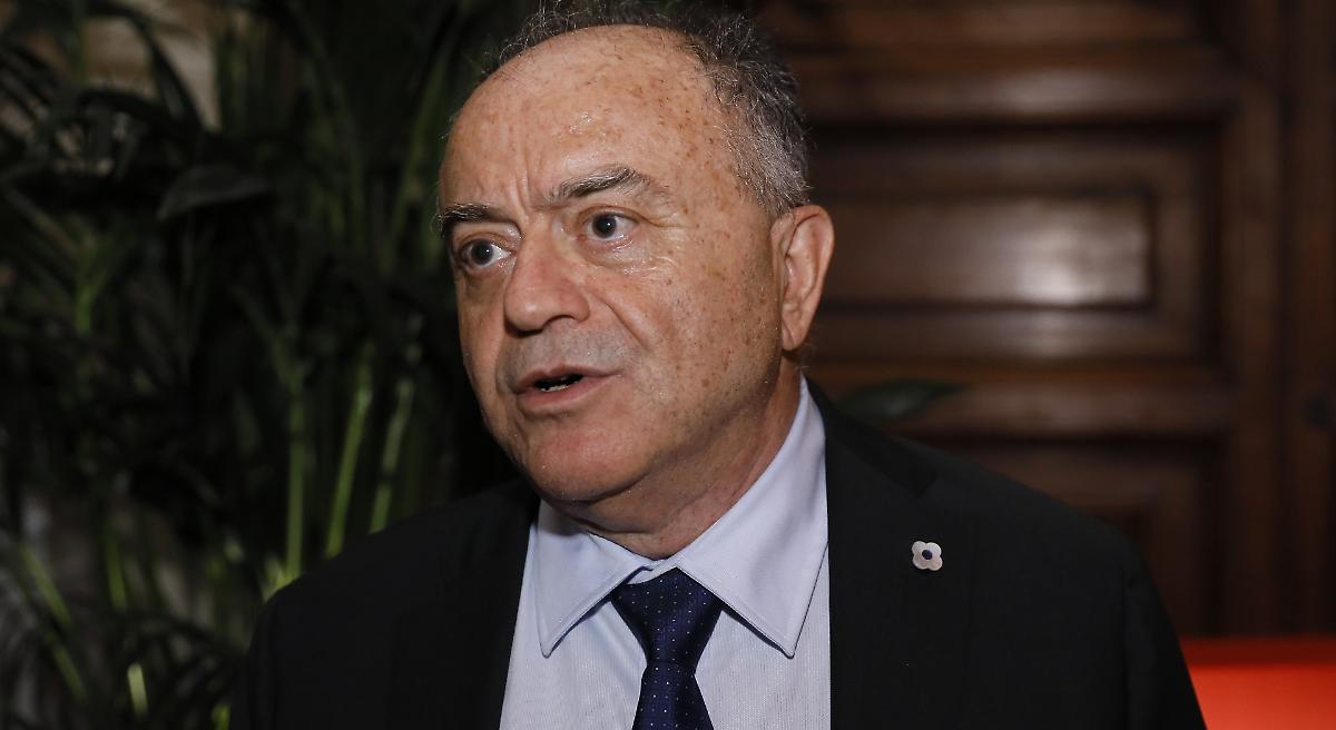 Gratteri frena sui festeggiamenti dei magistrati dopo la vittoria del No