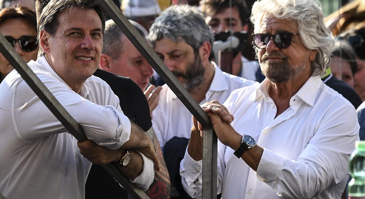 "Il Movimento &egrave; mio e me lo riprendo": Beppe Grillo &egrave; tornato