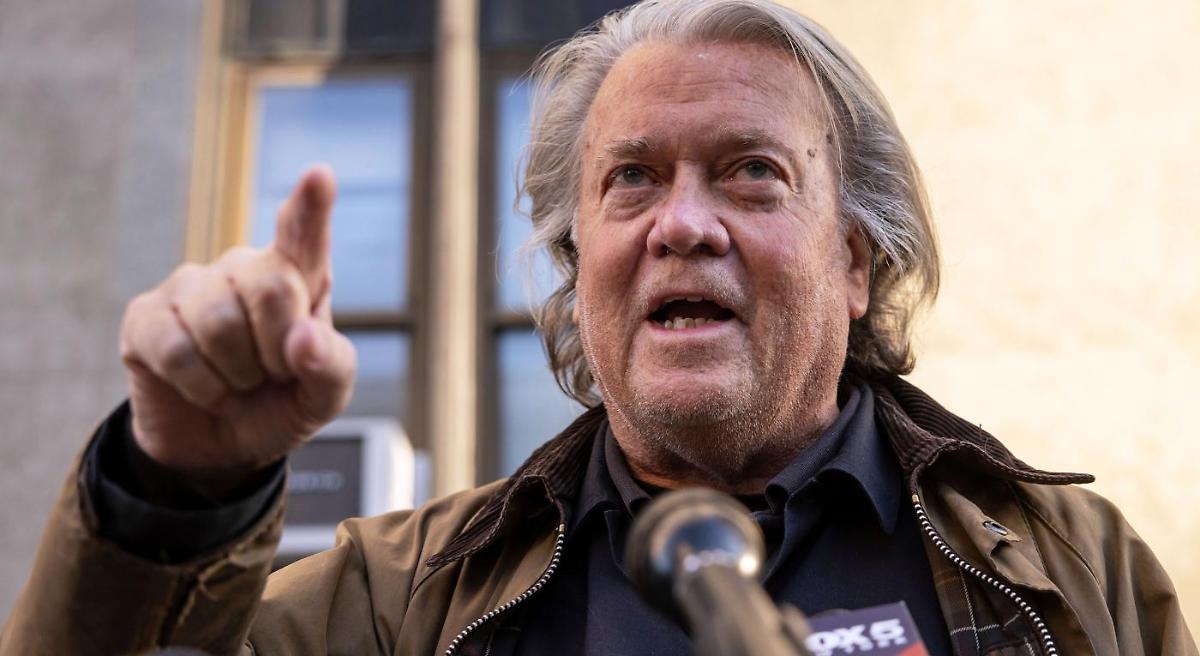 Un punto per Steve Bannon: la Corte Suprema riapre il caso