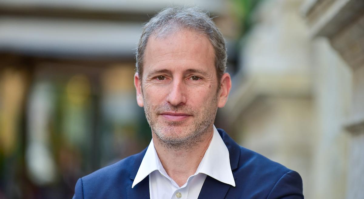 Casaleggio scarica il M5S: &laquo;Valori finiti, Conte starebbe bene nel Pd&raquo;