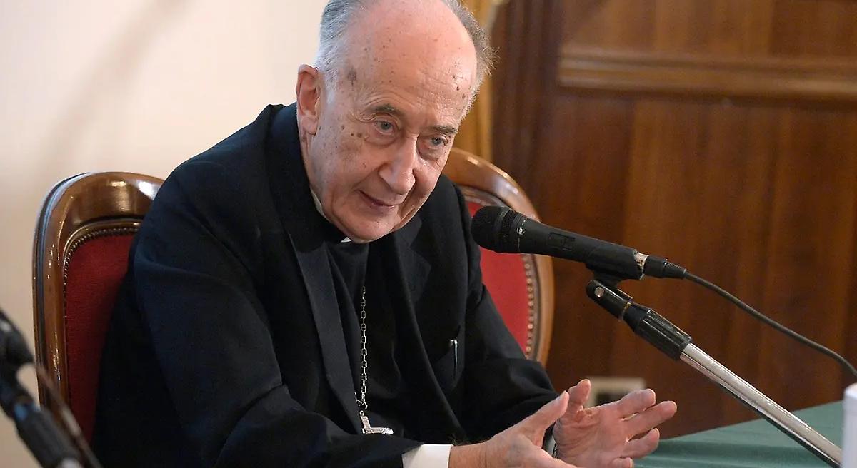 Ruini a 95 anni: &laquo;Benedetto sbagli&ograve;, con Francesco difficolt&agrave;&raquo;