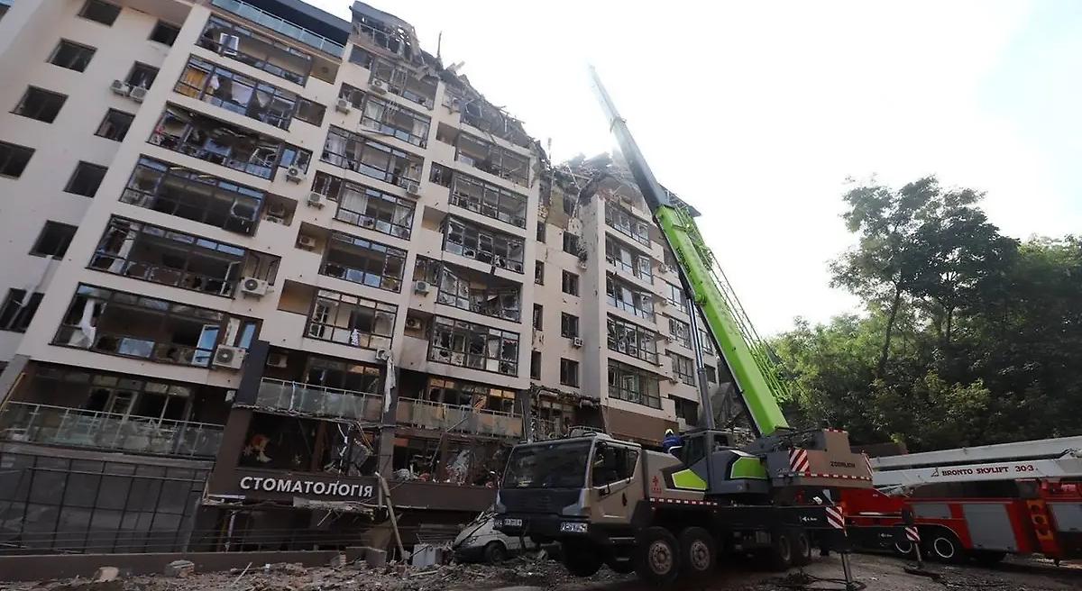 San Pietroburgo, Fsb: sventato attentato contro un funzionario della Difesa. Zelensky denuncia raid con droni e missili