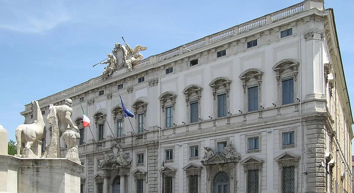 Diritto di difesa svuotato dal potere esecutivo, l&rsquo;attacco in Consulta sul caso Gjader