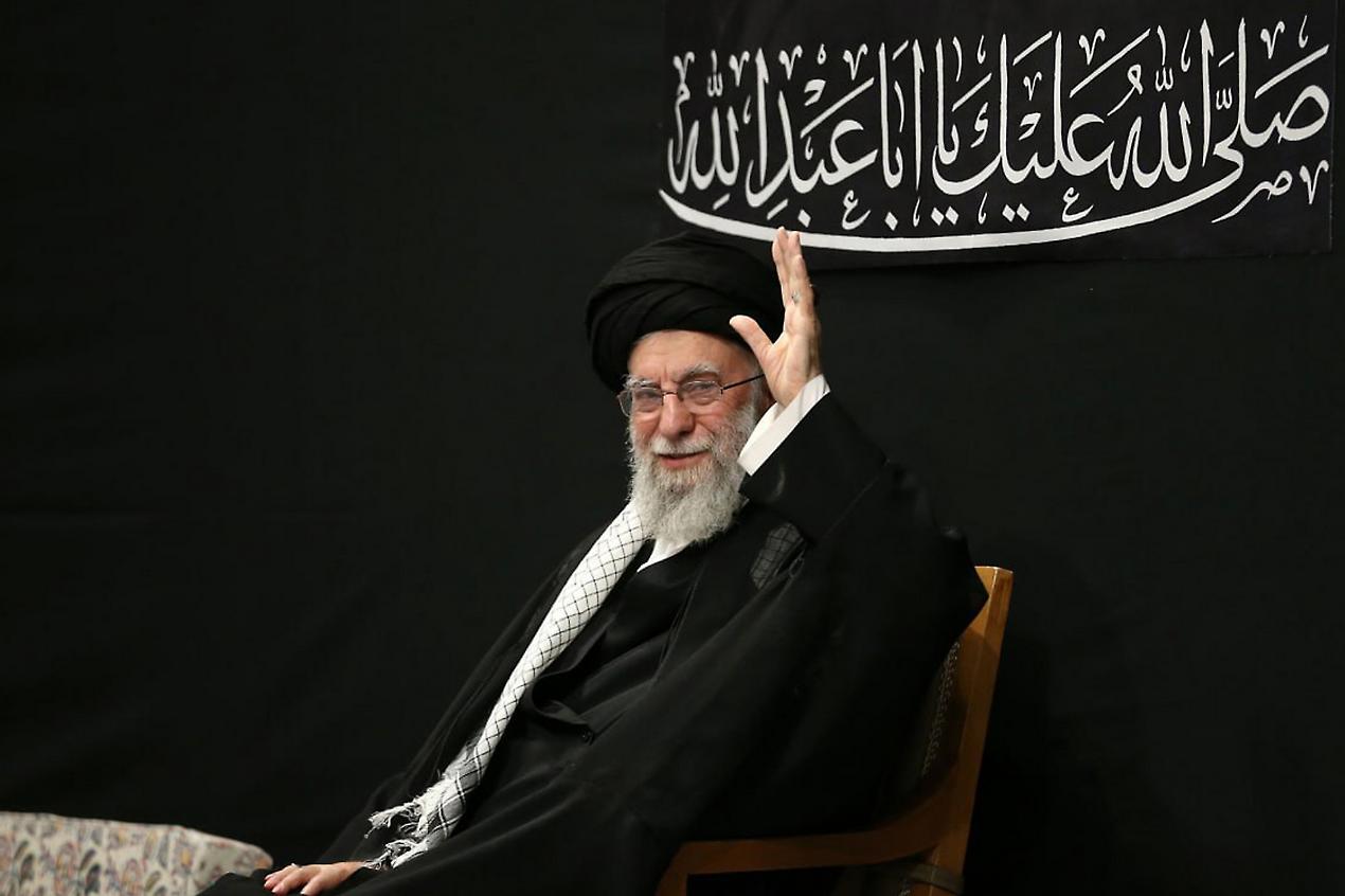 Khamenei pronto alla fuga? Piano verso Mosca se il regime crolla