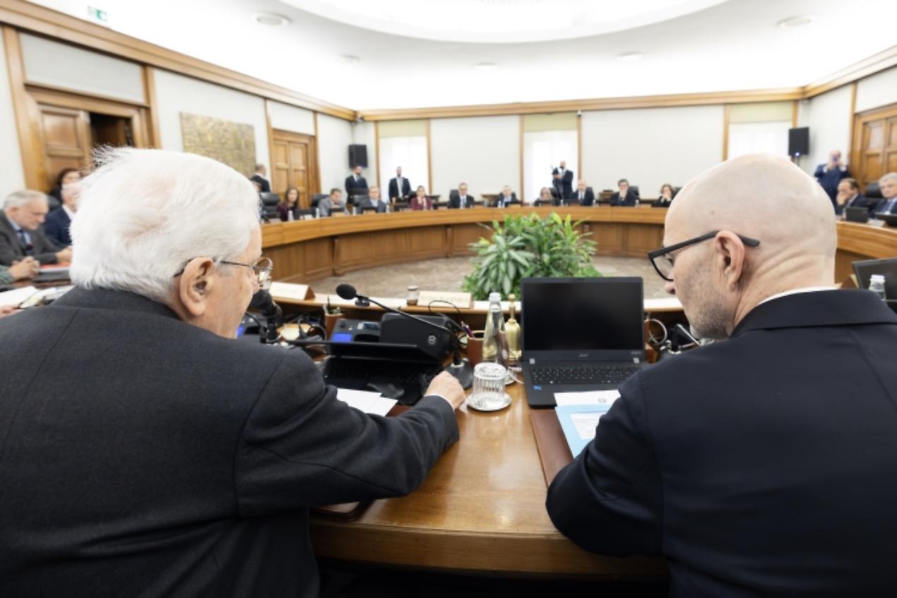 &laquo;Tra politica e Csm serve rispetto&raquo;: Mattarella dice basta