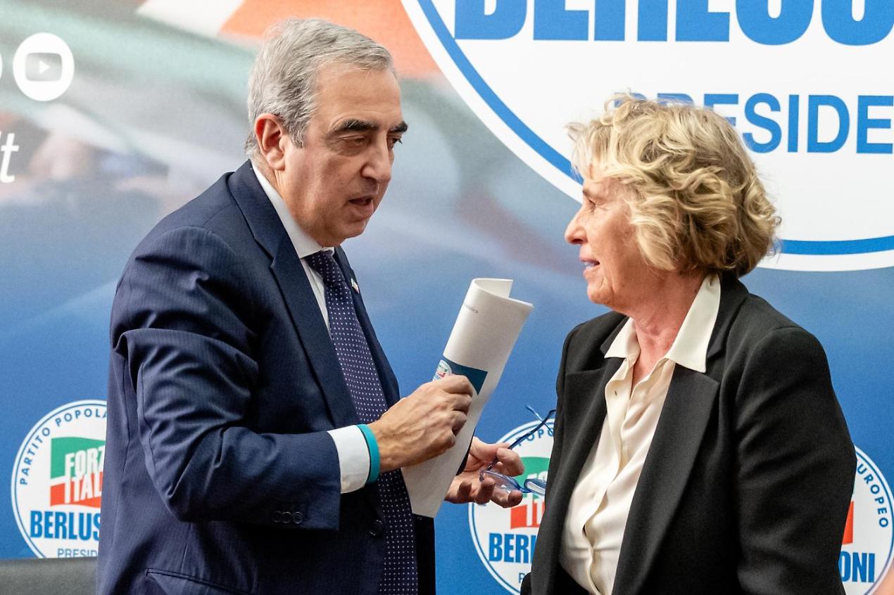 Resa dei conti nel centrodestra: via anche Gasparri