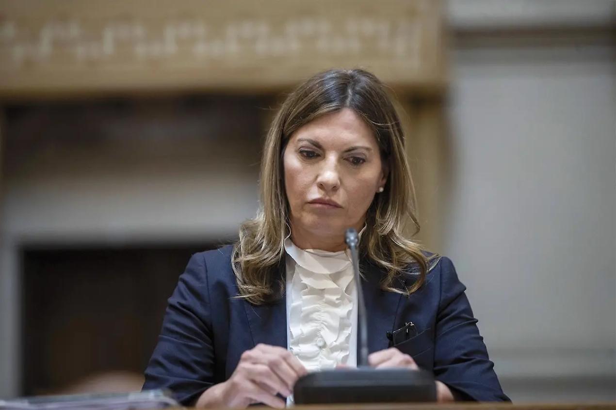 Almasri, Cpi contro l&rsquo;Italia. E la procura chiede il processo per Bartolozzi