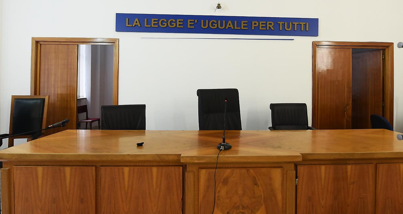 Le femministe per il No e la favola delle carriere separate che indebolirebbero la tutela delle donne