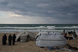 Gaza, neonato muore di freddo: l&rsquo;allarme di Medici senza frontiere