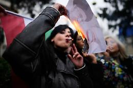 Iran, il regime chiede il riscatto per restituire i corpi dei manifestanti morti