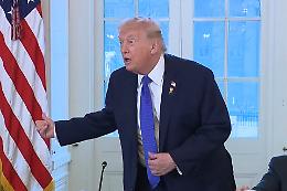 Trump minaccia dazi al 200% su vini e champagne francesi: scontro con Macron su Gaza e Groenlandia