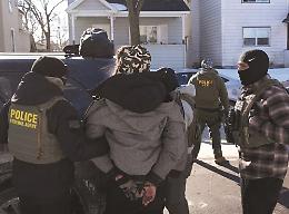 ICE &egrave; boom di richieste i nuovi agenti reclutati in fiere d&rsquo;armi e rodei