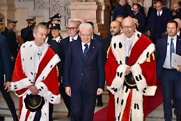 Carriere separate, &ldquo;tregua armata&rdquo; in attesa del voto