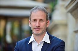 Casaleggio scarica il M5S: &laquo;Valori finiti, Conte starebbe bene nel Pd&raquo;