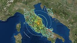 Tre violente scosse di terremoto nel centro Italia. Epicentro nella zona di Amatrice. A Roma evacuato il metro e il Csm