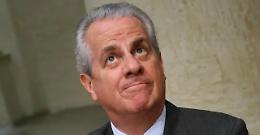 &laquo;A mia insaputa&raquo;, da Scajola a Fini quei politici che o sono disonesti o incapaci