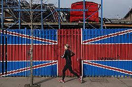 La Brexit va veloce: il 29 marzo inizia la fuga di Londra dall'Ue