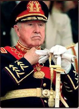 Intercett&ograve; gli avvocati e fu radiato per 11 anni