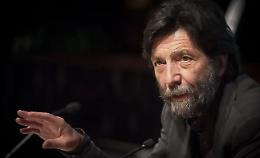 Cacciari: &laquo;La reazione di Madrid in Catalogna &egrave; da regime franchista&raquo;