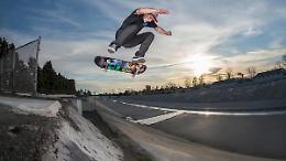 Ma a 50 anni serve davvero fare i giovani?