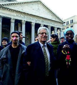 Manconi: &laquo;Grazia a Dell&rsquo;Utri? No, scarcerarlo &egrave; un dovere...&raquo;