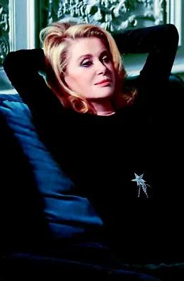 Deneuve e altre 100: &laquo;Giusto ribellarsi ma no a questa gogna&raquo;