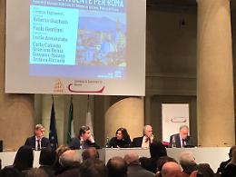 Caos Roma, affondo di Gentiloni, Calenda e Delrio: tutti contro Raggi