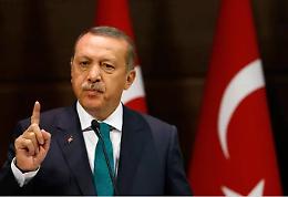 Avvocati, giornalisti e toghe per la prima volta insieme: &laquo;Erdogan, smettila di calpestare i diritti umani&raquo;