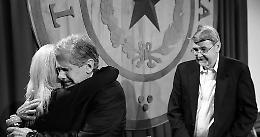 Stermin&ograve; la famiglia ma il padre lo perdona e lo salva dal boia