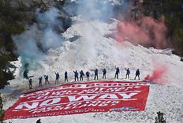 Razzisti e pro-migranti, scontro alla frontiera Italia-Francia