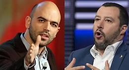 Salvini: &laquo;Via la scorta a Saviano&raquo;. Lui: &laquo;Parli come un boss mafioso&raquo;