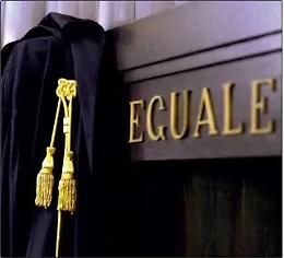 Cari avvocati, &egrave; l&rsquo;ora di lottare sui principi. Senza mediazioni