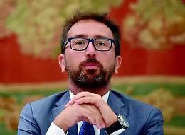 Bonafede: &laquo;Dar&ograve; pi&ugrave; forza al diritto di difesa nelle intercettazioni&raquo;