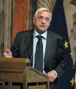 La Malfa: &laquo;Caro Salvini, scappa finch&eacute; sei in tempo o rimarrai senza elettori&raquo;